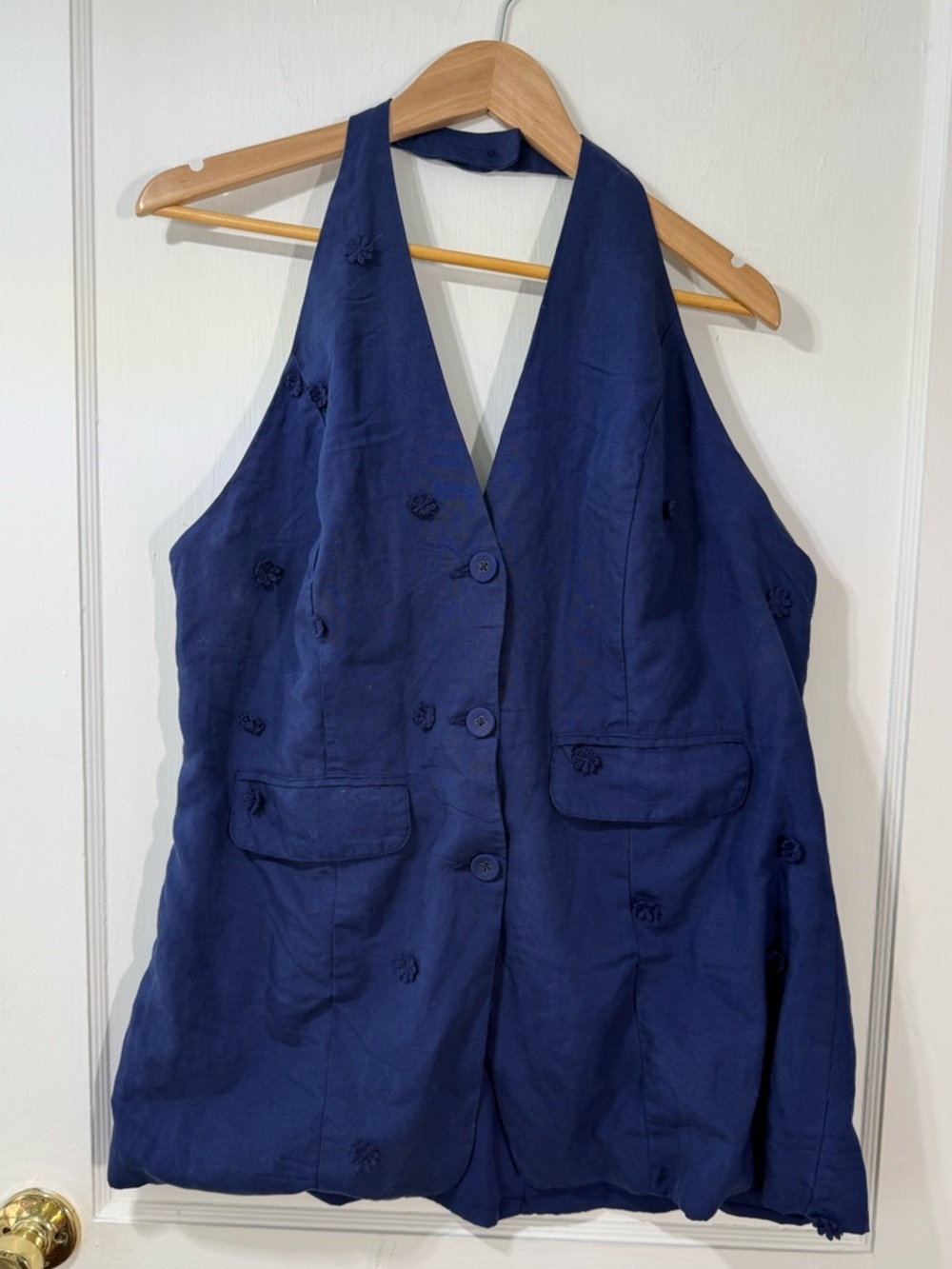 Maeve Linen Blend Halter Vest |
Anthropologie - Picture 3 of 8